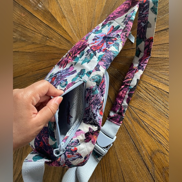 Vera Bradley Sling back & wallet - Picture 11 of 12